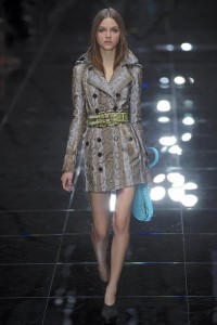 BURBERRY 2011 trençkot modelleri