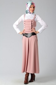 pudra pembesi jile elbiseler