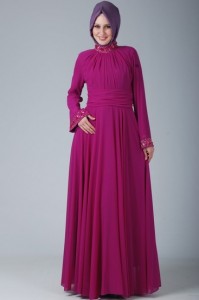 fuşya rengi tesettürlü abiye elbise modelleri
