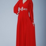 kırmızı tesettürlü abiye elbise