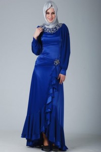 saks mavi tesettürlü abiye elbise modelleri