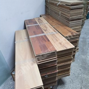 Çıkma parke yeni sökülmüş hatasız 150 m2 temiz ikinci el parke