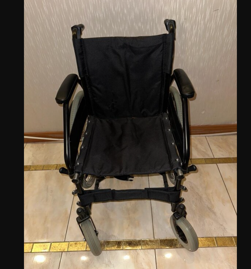 2.el Manuel Tekerlekli Sandalye engelli Comfort Plus 1