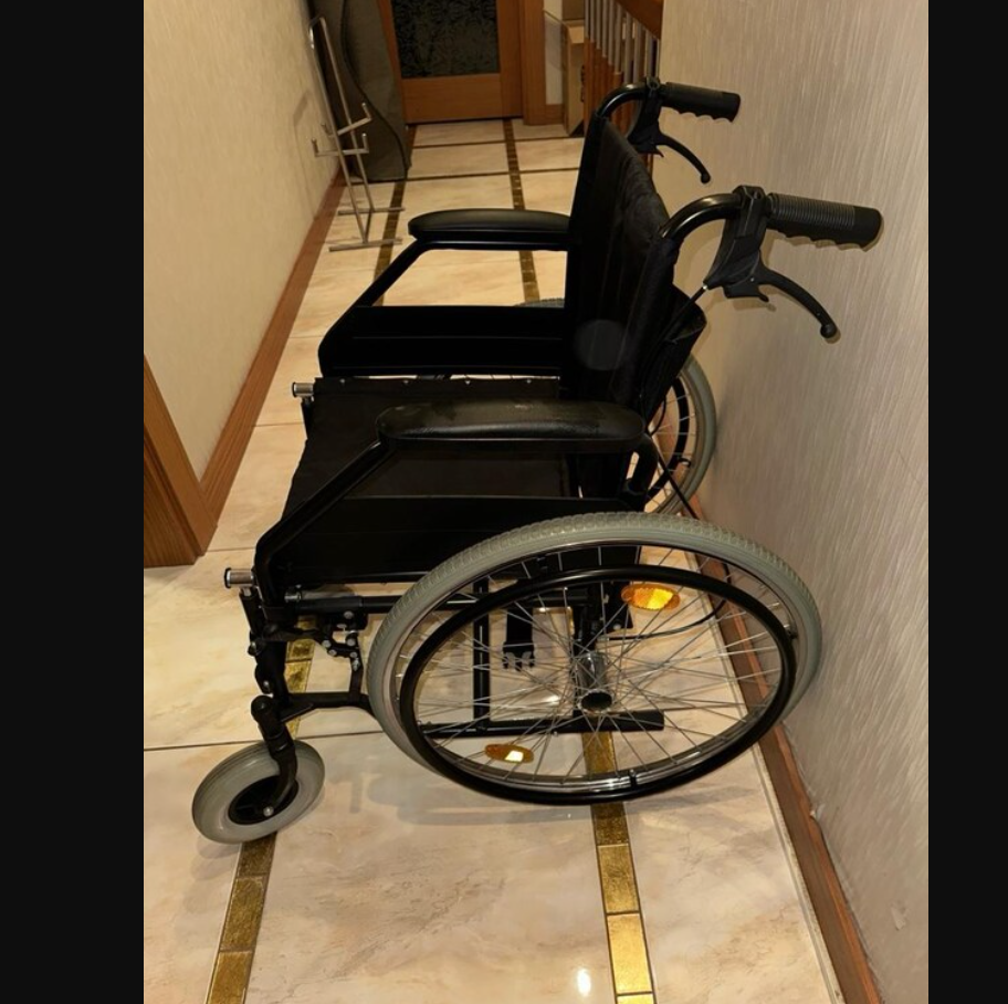 2.el Manuel Tekerlekli Sandalye engelli Comfort Plus 3